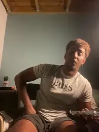 Axel_black10 — вебкам-модель онлайн на stripchat