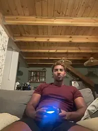 Axel_black10 — вебкам-модель онлайн на stripchat