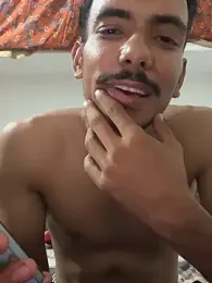 vipulreal — вебкам-модель онлайн на stripchat