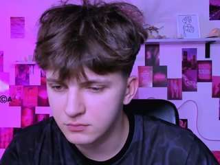 travis-wolf — вебкам-модель онлайн на camsoda