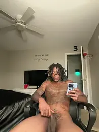 Thirdlegsuave — вебкам-модель онлайн на stripchat