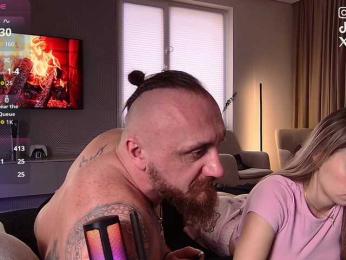 NIKI7377 — вебкам-модель онлайн на bongacams