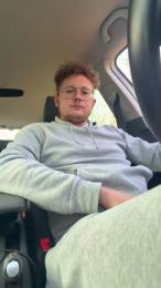 Xtoto52x — вебкам-модель онлайн на cam4