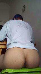 saru23 — Cam4 stream photo (Apr 2026)