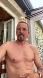 plumalhon64 — вебкам-модель онлайн на cam4