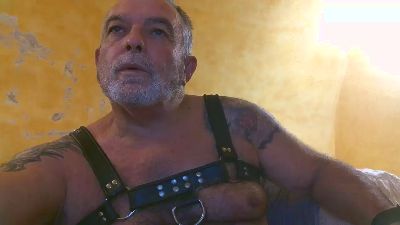 hairy2 — вебкам-модель онлайн на cam4