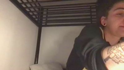 xoxxooo25 — Cam4 stream photo (Feb 2026)