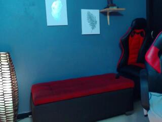 Acotas — вебкам-модель онлайн на flirt4free