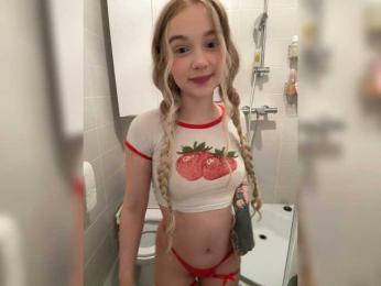 MimiMila — вебкам-модель онлайн на bongacams