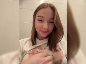 MimiMila — вебкам-модель онлайн на bongacams