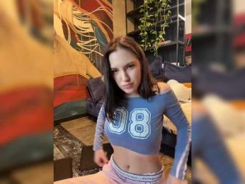 -Your-Michelle- — вебкам-модель онлайн на bongacams
