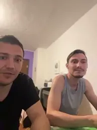 mihneaxxx — вебкам-модель онлайн на stripchat