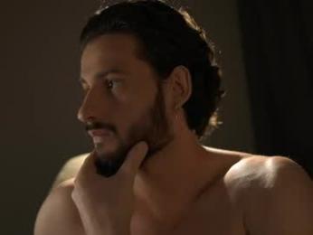 double_luckystrike — вебкам-модель онлайн на chaturbate