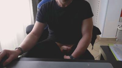 blupuff2 — Cam4 stream photo (Apr 2026)