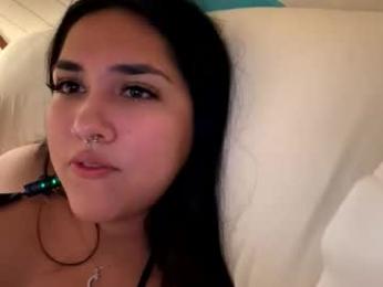 nikkinotnicki00 — вебкам-модель онлайн на chaturbate