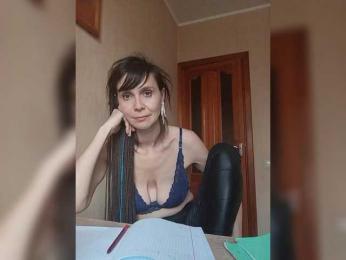 Hellenalonenochka — Bongacams stream photo (Apr 2026)