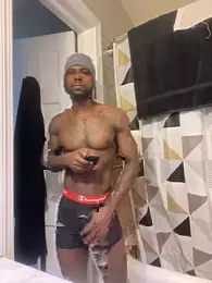 MandingoMoney — вебкам-модель онлайн на stripchat