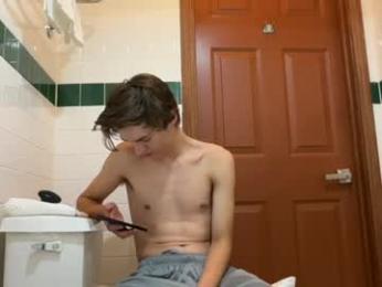 charlied09302 — вебкам-модель онлайн на chaturbate