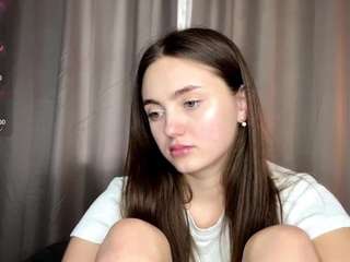 trinasmathers — Camsoda stream photo (May 2026)