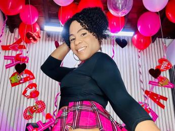 AriEbony — вебкам-модель онлайн на livejasmin