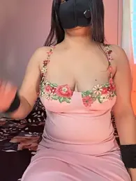 ZeherKiZara — вебкам-модель онлайн на stripchat