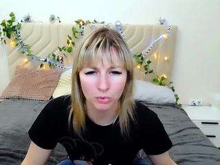 incredible-ariela — Camsoda stream photo (Apr 2025)