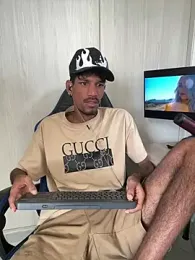 Miguel_bigcock — Stripchat stream photo (Sep 2026)