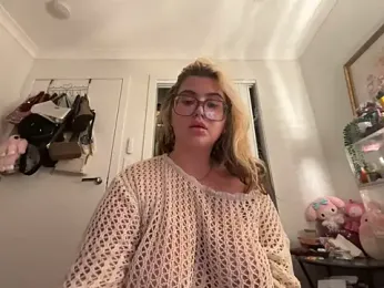 luckygigi — вебкам-модель онлайн на stripchat