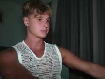 neoverse — вебкам-модель онлайн на chaturbate