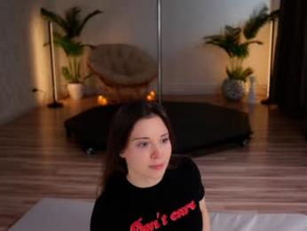 kittycaitlin — вебкам-модель онлайн на chaturbate