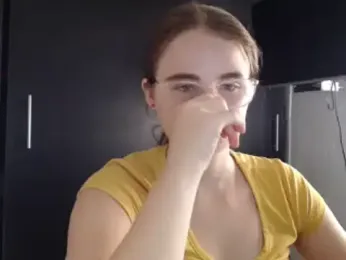 HellenMiyer1111 — Stripchat stream photo (Nov 2023)