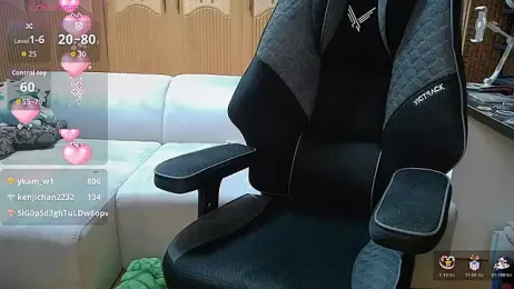 krnluvr — Stripchat stream photo (Apr 2026)