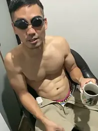 nomu-japan-asia — вебкам-модель онлайн на stripchat