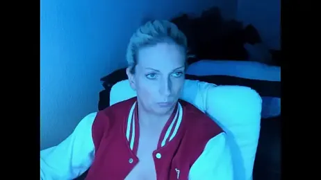 SexyJulia21 — stripchat