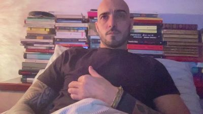 alessandromori9 — вебкам-модель онлайн на cam4