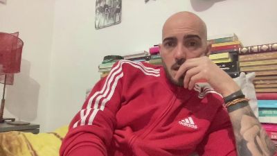 alessandromori9 — вебкам-модель онлайн на cam4