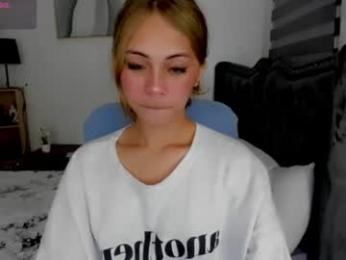 meiluxe — вебкам-модель онлайн на chaturbate