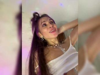 Ajara_Gujuu — вебкам-модель онлайн на bongacams