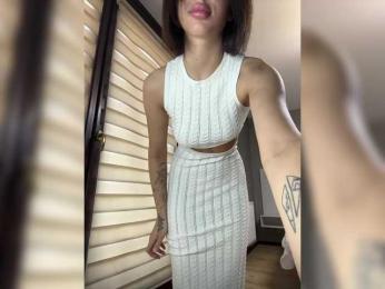 BabyDarii — вебкам-модель онлайн на bongacams