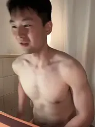 joney-H — вебкам-модель онлайн на stripchat