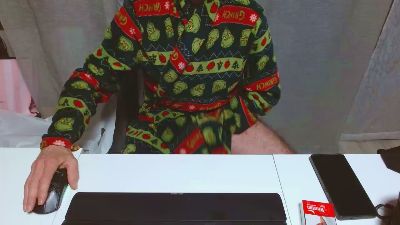 hucho40 — вебкам-модель онлайн на cam4