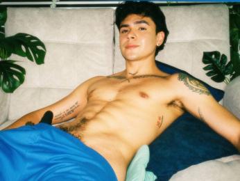 CamilloGuzmn — livejasmin