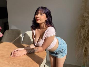 AislinDilucas — вебкам-модель онлайн на livejasmin