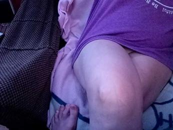 AlexaBaby989 — вебкам-модель онлайн на bongacams