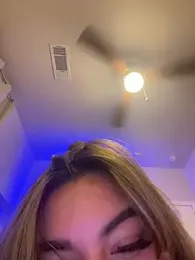 Aiv03atx — Stripchat stream photo (Nov 2025)