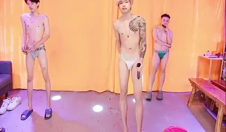 Mark-001 — Stripchat stream photo (Aug 2026)