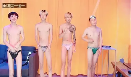 Mark-001 — Stripchat stream photo (Aug 2026)