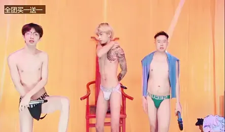 Mark-001 — Stripchat stream photo (Aug 2026)
