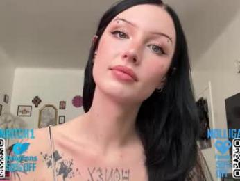 evelynforever — вебкам-модель онлайн на chaturbate