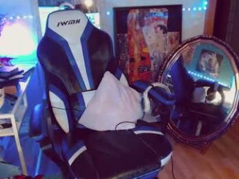 lunaoddity — Chaturbate stream photo (Apr 2023)
